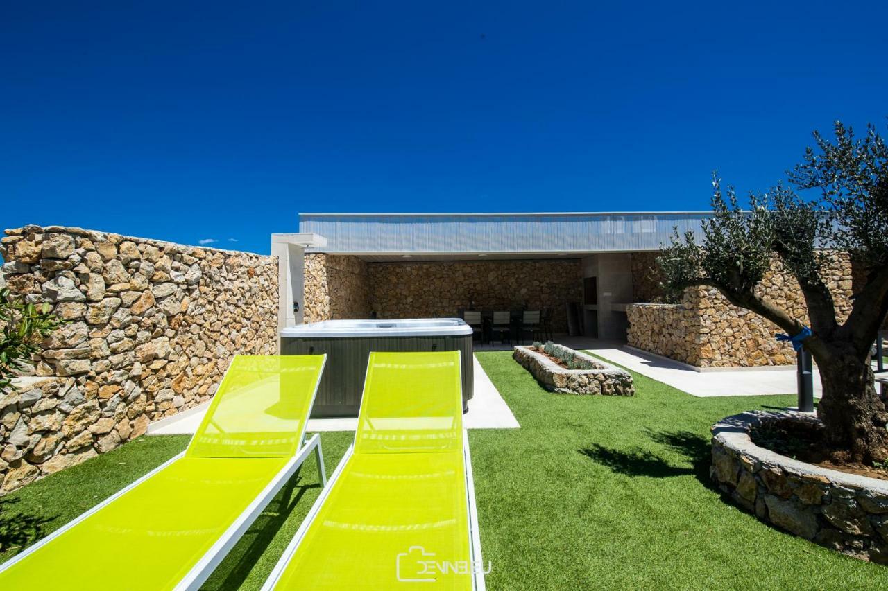 Villa Madomi Kustići Exterior foto